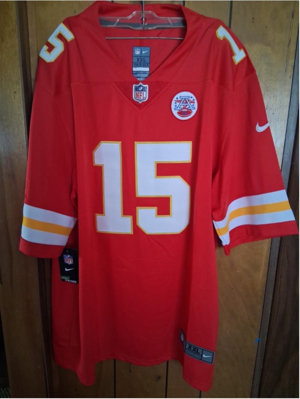 Mystery Sports Card With Patrick Mahomes Red Kansas City Chiefs XXL Jersey - Picture 2 of 10